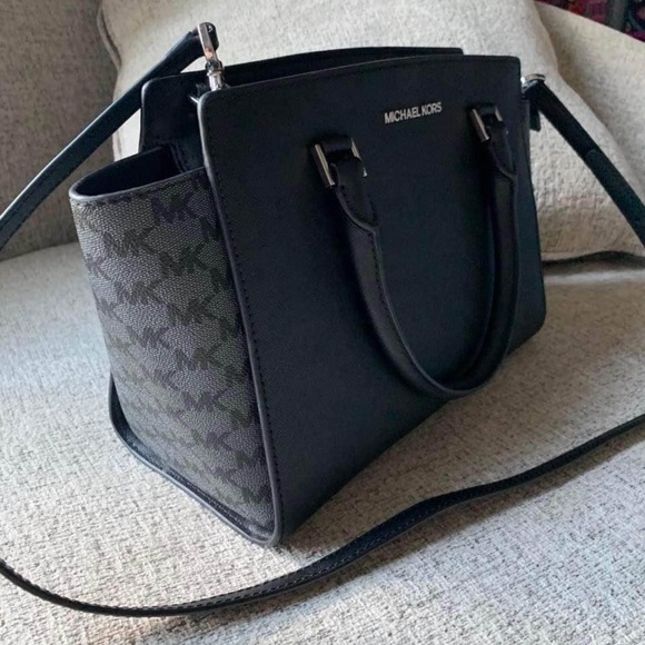 COPY - Mk purse - Picture 2 of 3